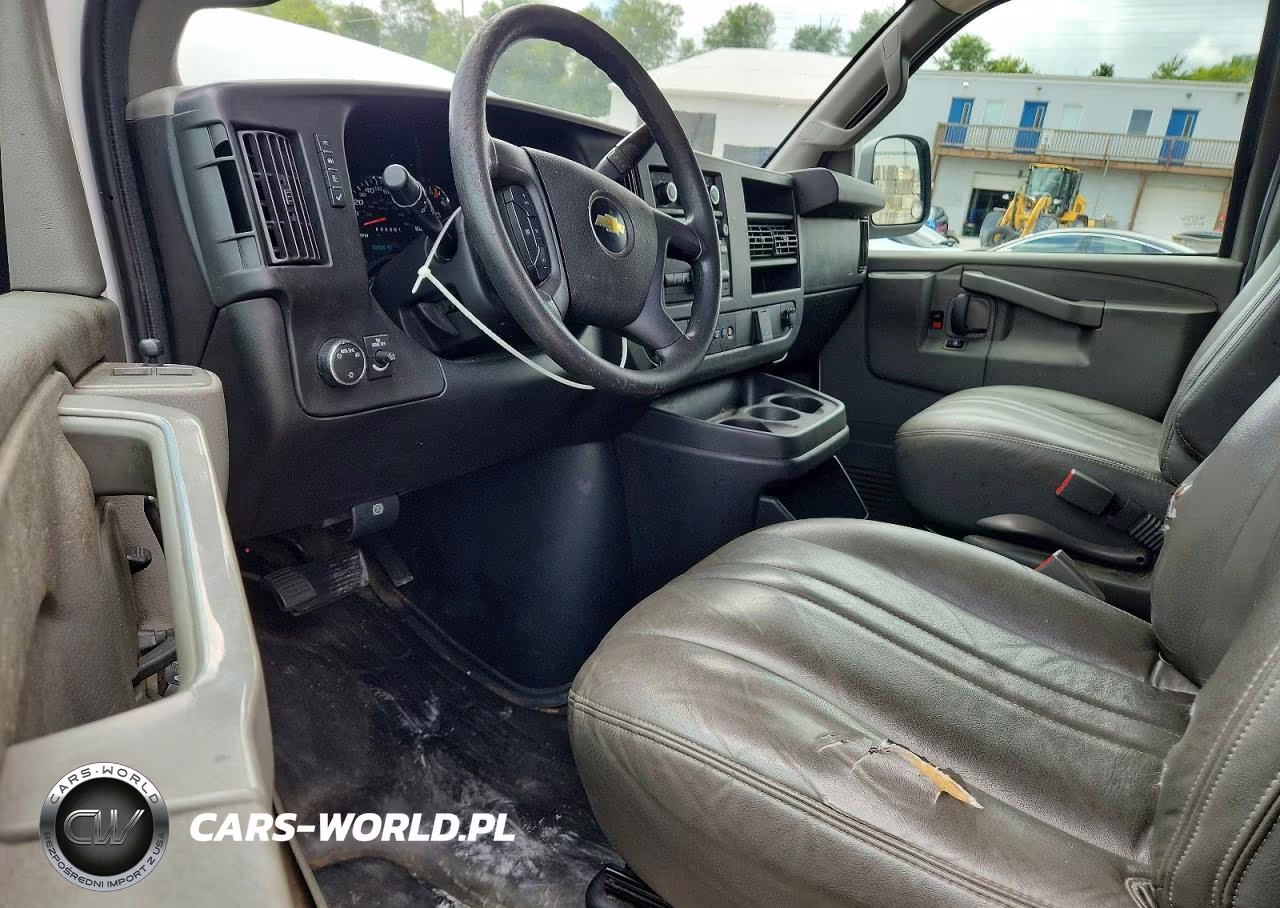 2021 Chevrolet Express G2500 VIN:1GCWGAF71M1170321 - 8