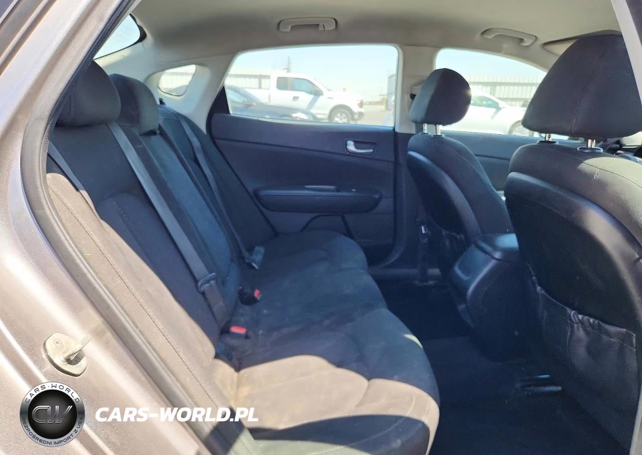 2018 Kia Optima Lx VIN:5XXGT4L34JG198455 - 10