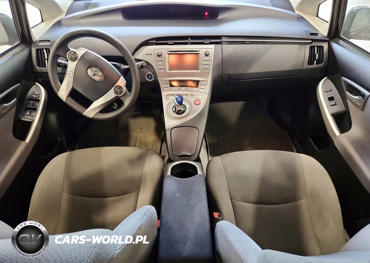 2015 Toyota Prius Two VIN:JTDKN3DU8F0394672 - 8