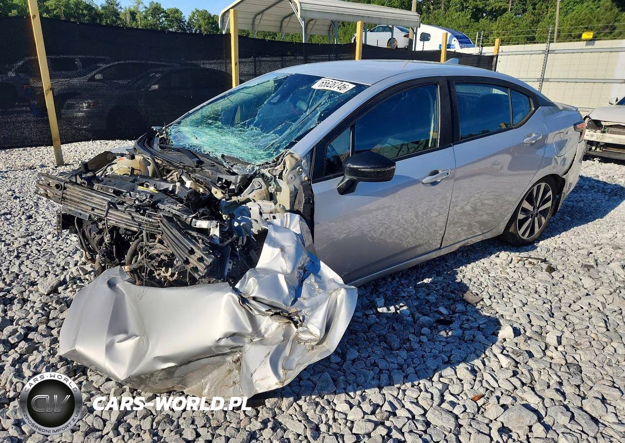 2020 Nissan Versa Sr