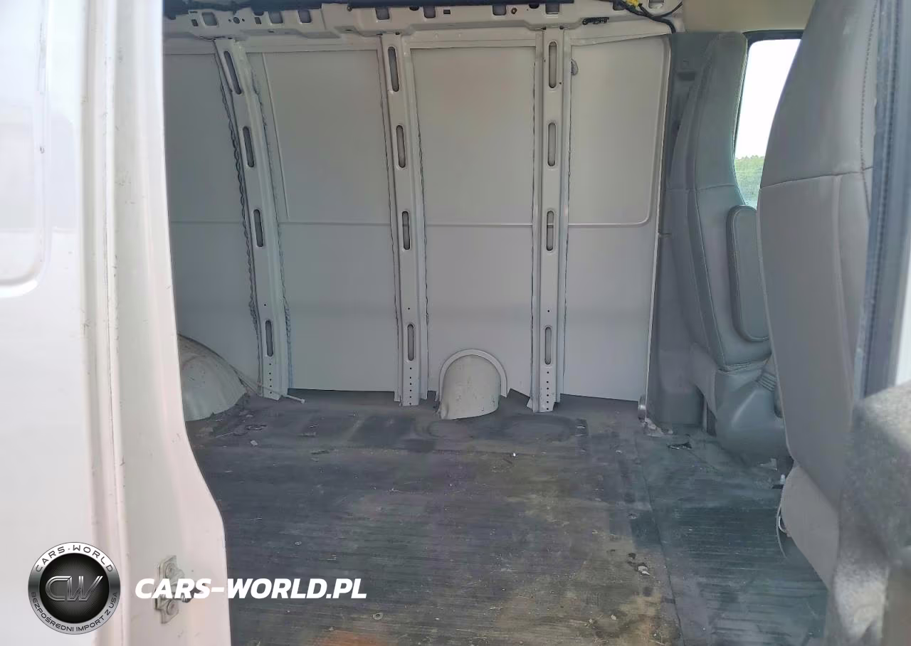 2023 Chevrolet Express 2500 Cargo Delivery Van VIN:1GCWGAFPXP1115550 - 11