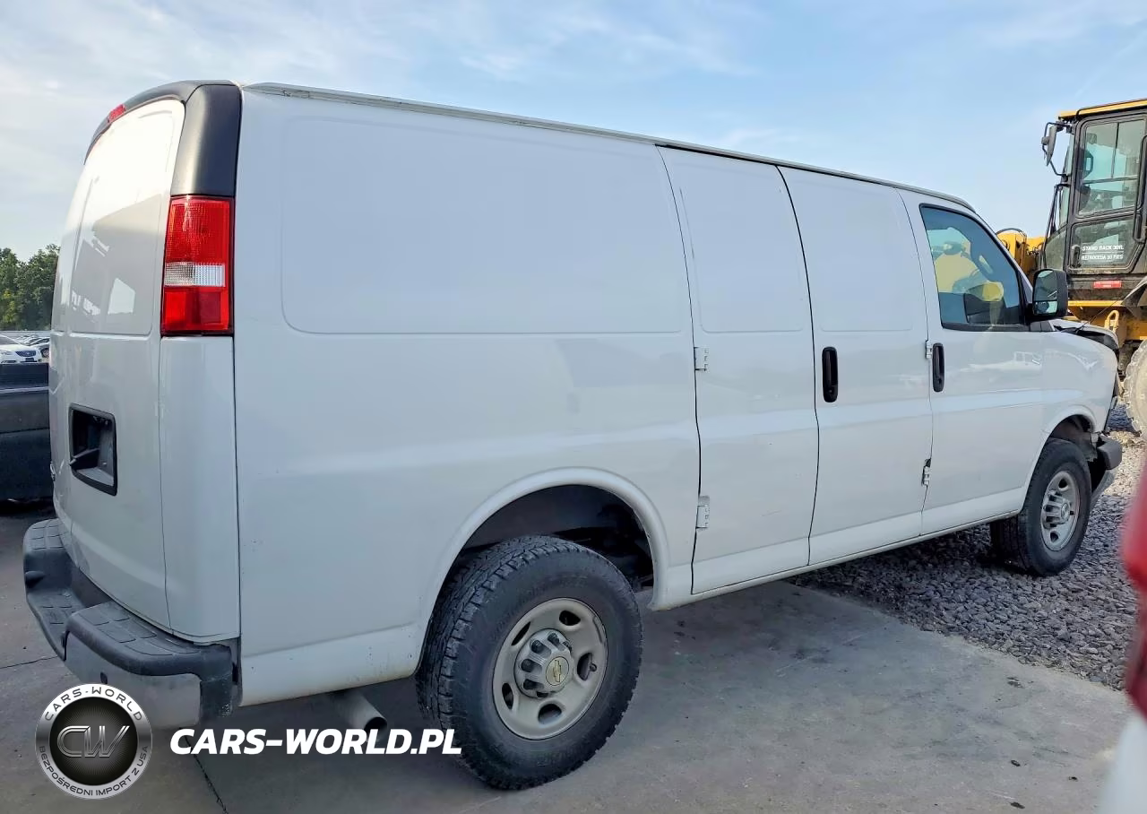 2023 Chevrolet Express 2500 Cargo Delivery Van VIN:1GCWGAFPXP1115550 - 3