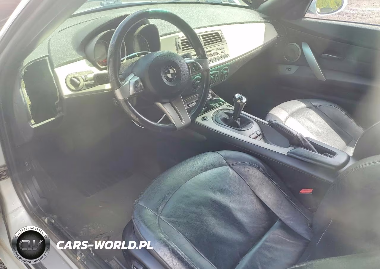 2004 BMW Z4 3.0 VIN:4USBT53584LT26762 - 8