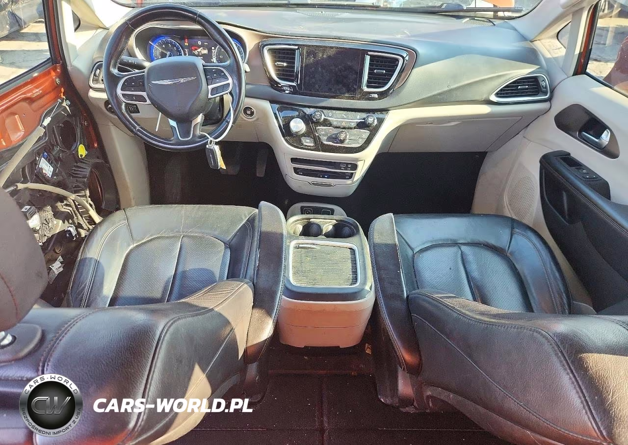 2018 Chrysler Pacifica Touring L Plus VIN:2C4RC1EG3JR271006 - 8