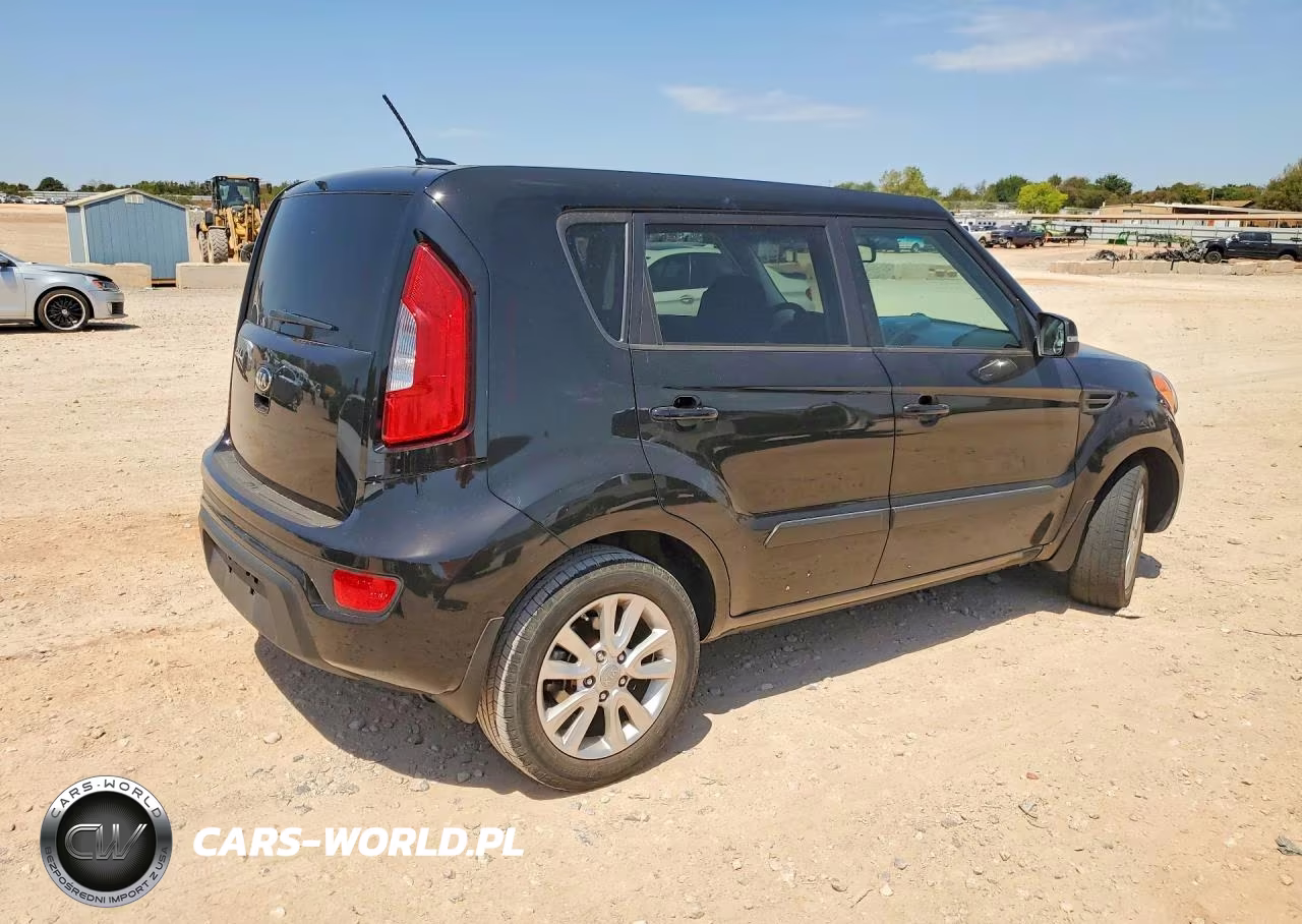 2013 Kia Soul + VIN:KNDJT2A65D7482195 - 3
