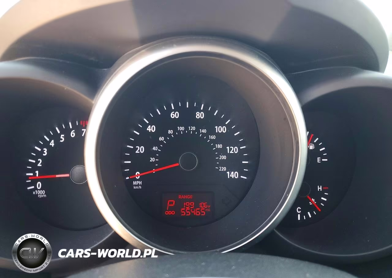 2013 Kia Soul + VIN:KNDJT2A65D7482195 - 9