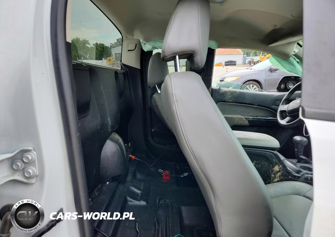 2018 Chevrolet Colorado VIN:1GCHSBEA8J1149553 - 10