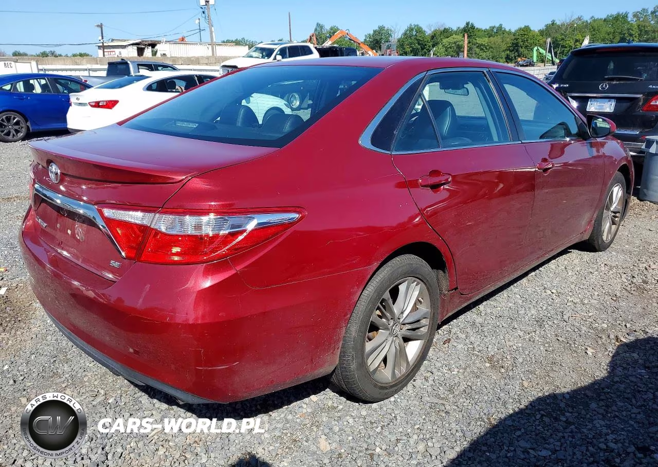 2016 Toyota Camry Se VIN:4T1BF1FKXGU581947 - 3