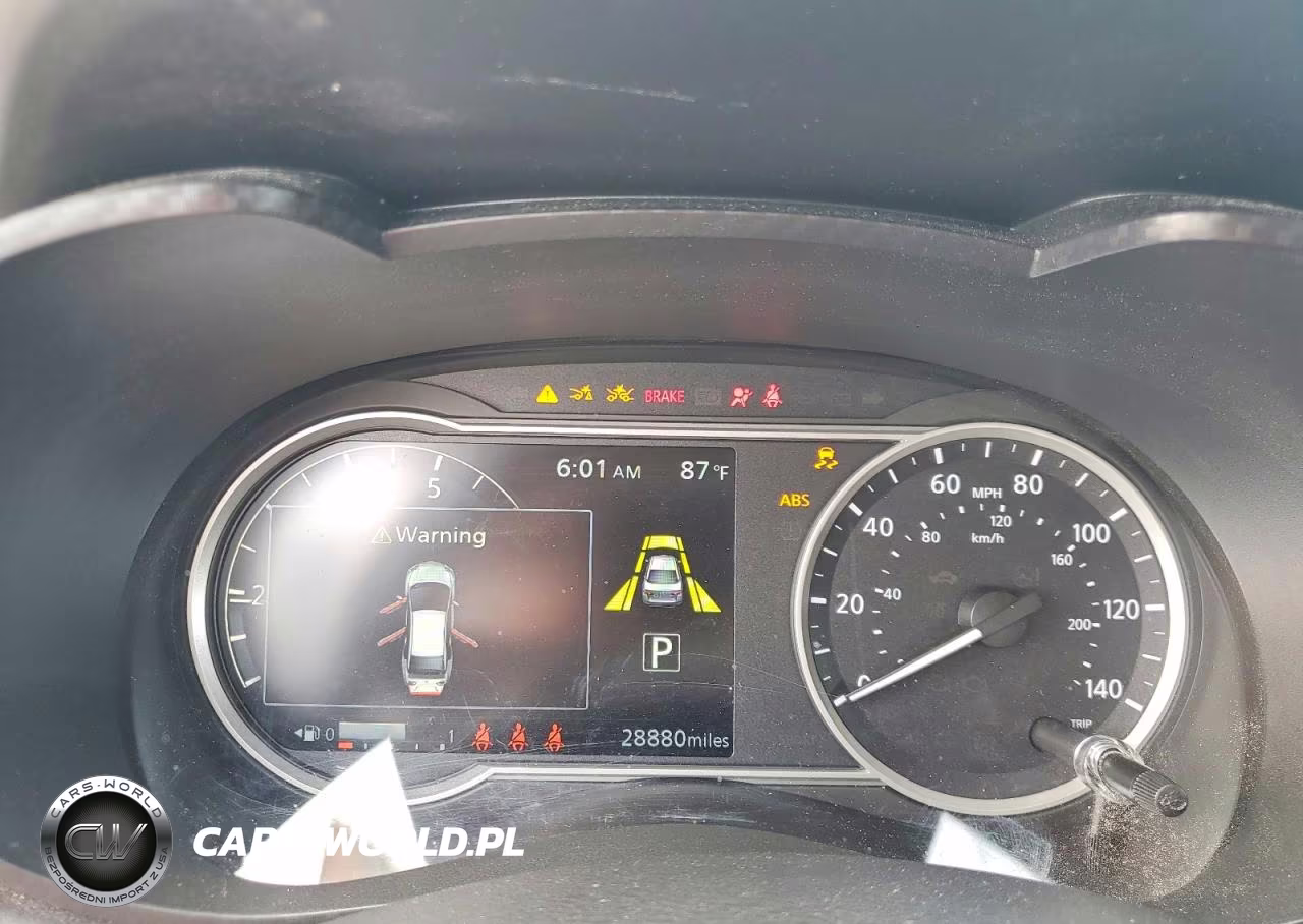 2025 Nissan Versa Sr VIN:3N1CN8FV8SL833358 - 9