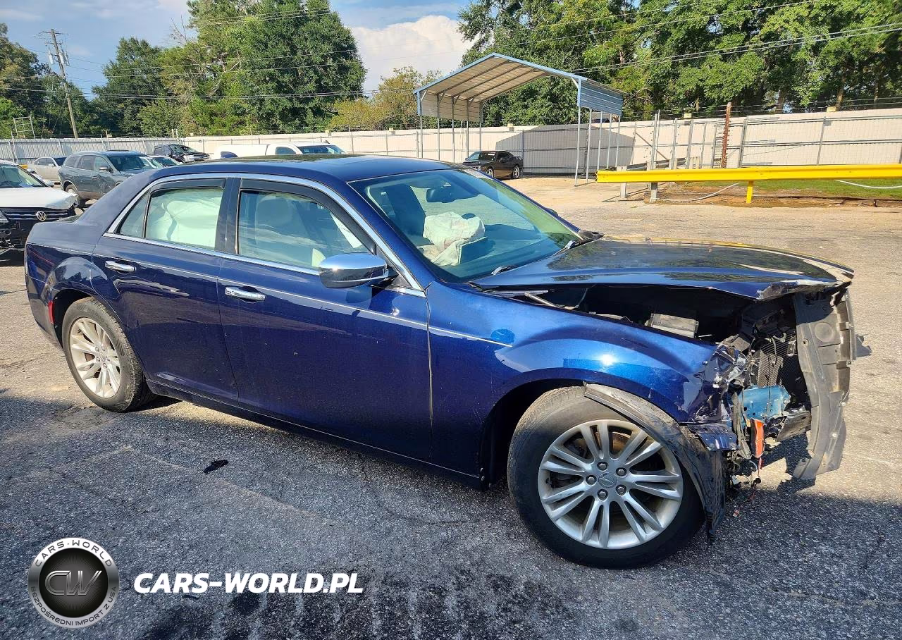 2016 Chrysler 300 Limited VIN:2C3CCAAG6GH295797 - 4