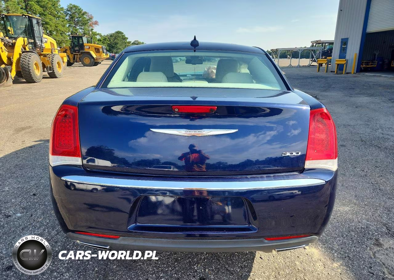 2016 Chrysler 300 Limited VIN:2C3CCAAG6GH295797 - 6