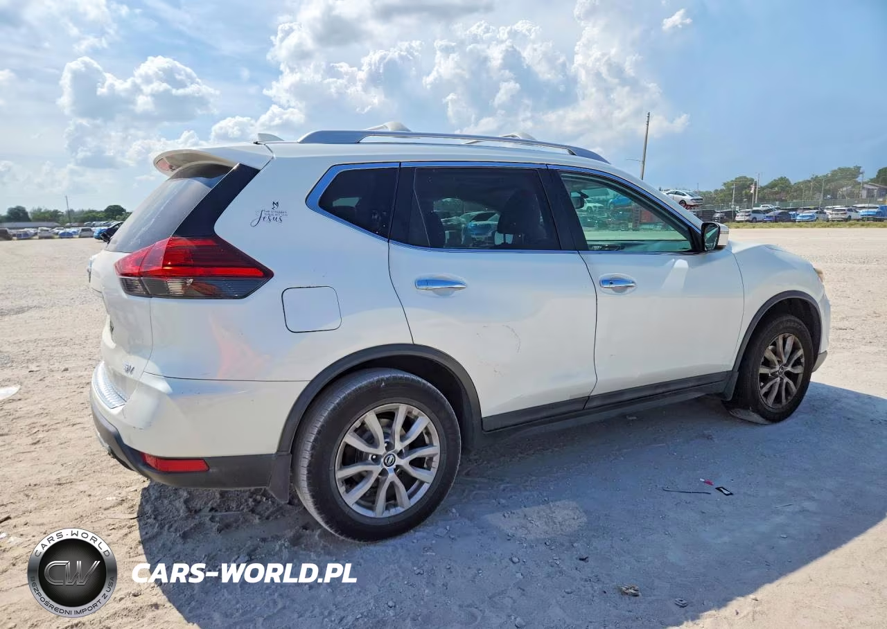 2017 Nissan Rogue Sv VIN:5N1AT2MT3HC832952 - 3