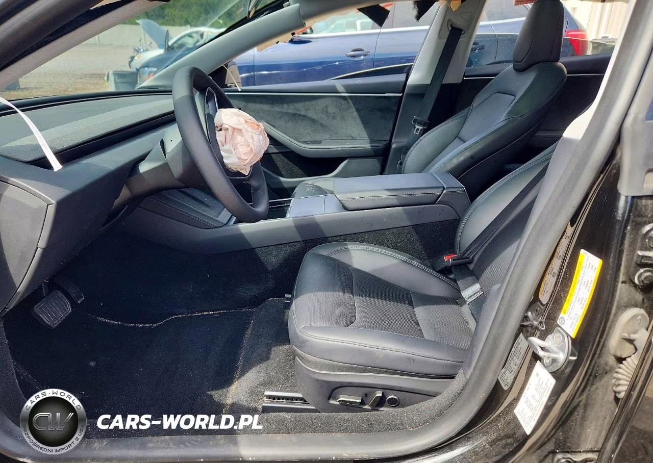 2025 Tesla Model 3 VIN:5YJ3E1EB7SF063843 - 7