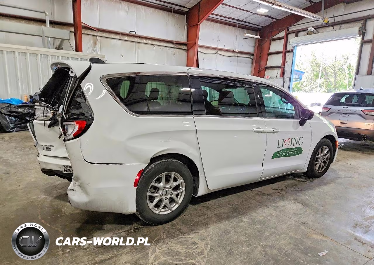 2025 Chrysler Voyager Lx VIN:2C4RC1CG8SR517536 - 3