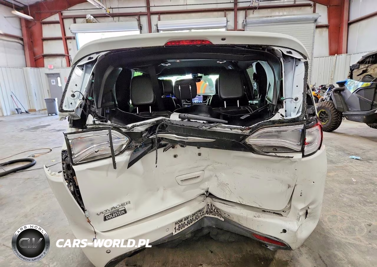2025 Chrysler Voyager Lx VIN:2C4RC1CG8SR517536 - 6