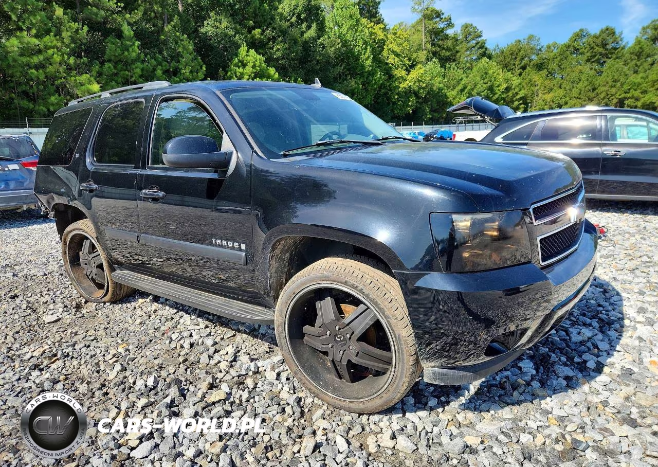 2008 Chevrolet Tahoe C1500 VIN:1GNFC130X8R129302 - 4