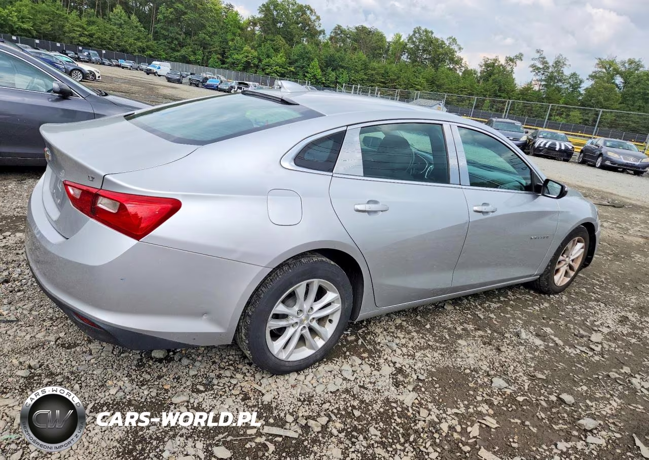 2018 Chevrolet Malibu Lt VIN:1G1ZD5ST4JF153035 - 3