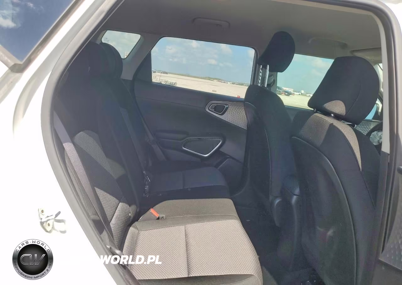2020 Kia Soul Lx VIN:KNDJ23AU5L7019687 - 10