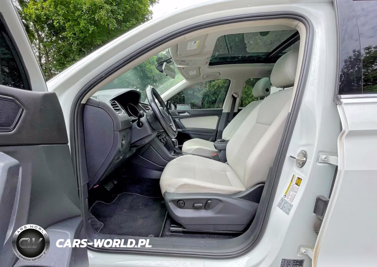 2018 Volkswagen Tiguan Se VIN:3VV2B7AX2JM071188 - 11
