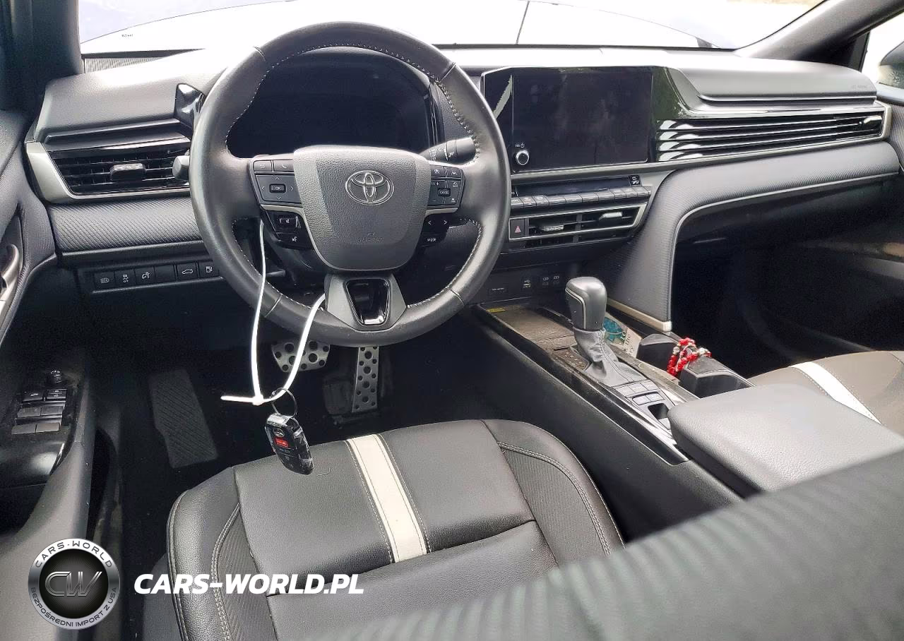 2025 Toyota Camry Se VIN:4T1DAACKXSU165577 - 8