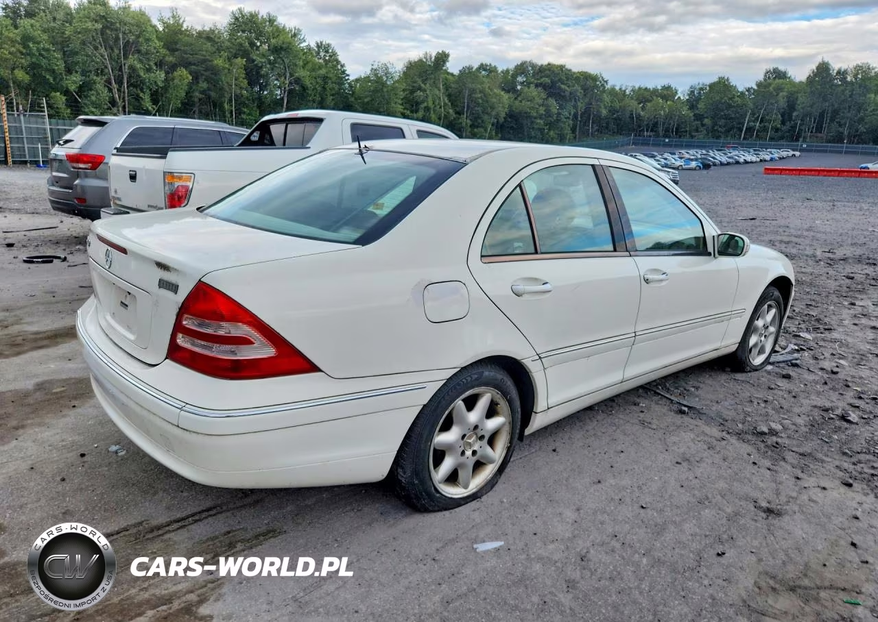 2003 Mercedes-Benz C 240 VIN:WDBRF61J13F321111 - 3