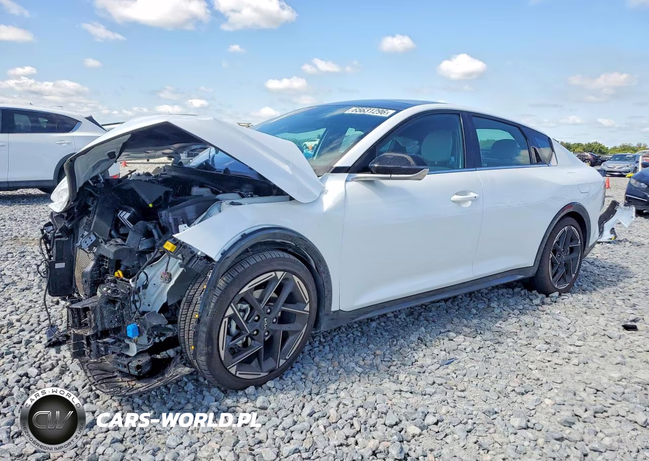 2026 Kia K4 Gt Line VIN:3KPFW4DE1TE374618 - 1