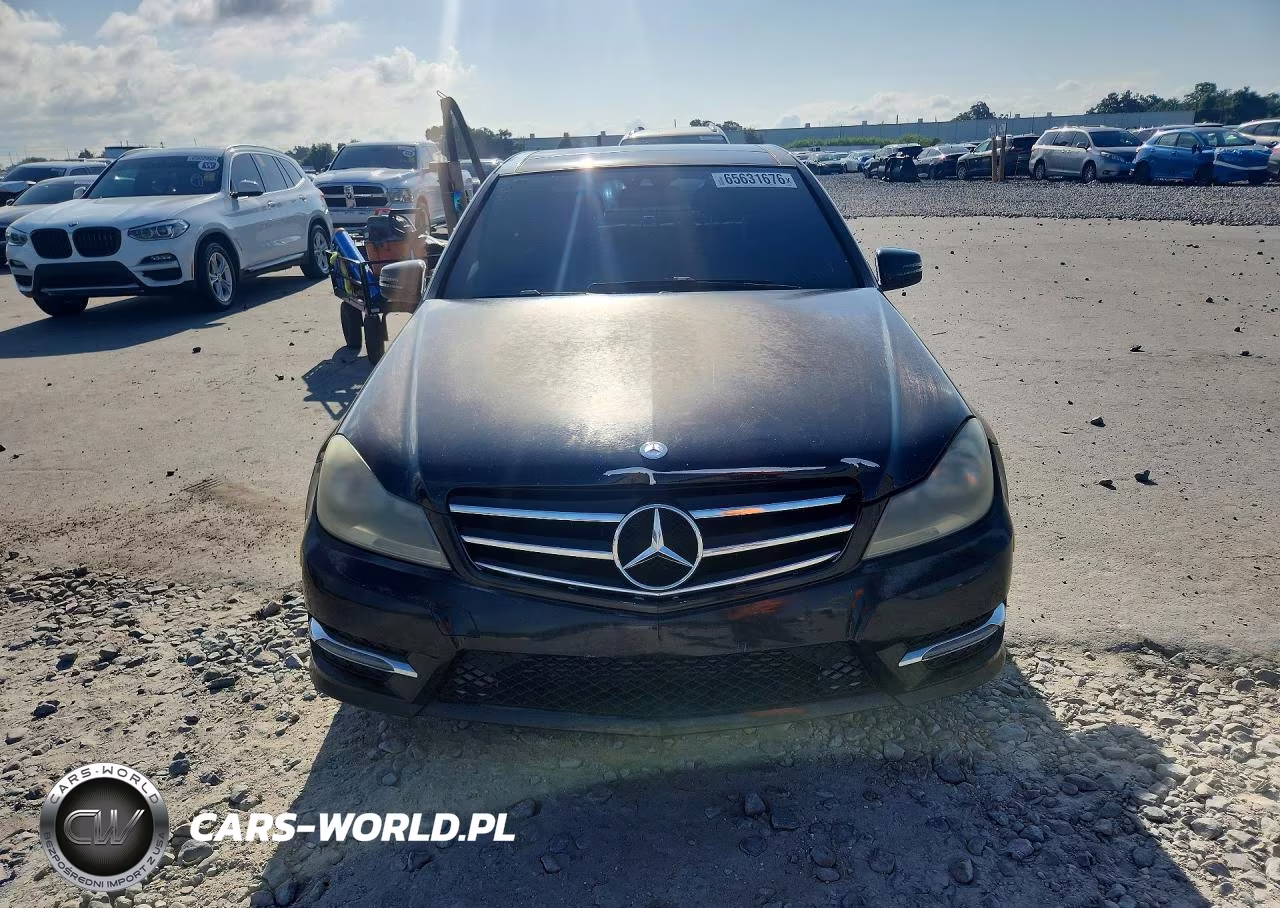 2014 Mercedes-Benz C 250 VIN:WDDGF4HB5EA952090 - 5