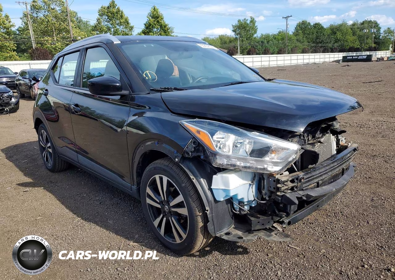 2019 Nissan Kicks Sv VIN:3N1CP5CU9KL552948 - 4