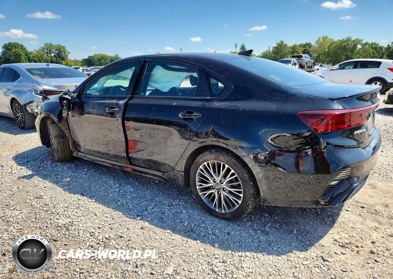 2023 Kia Forte Gt Line VIN:3KPF54AD3PE640144 - 2