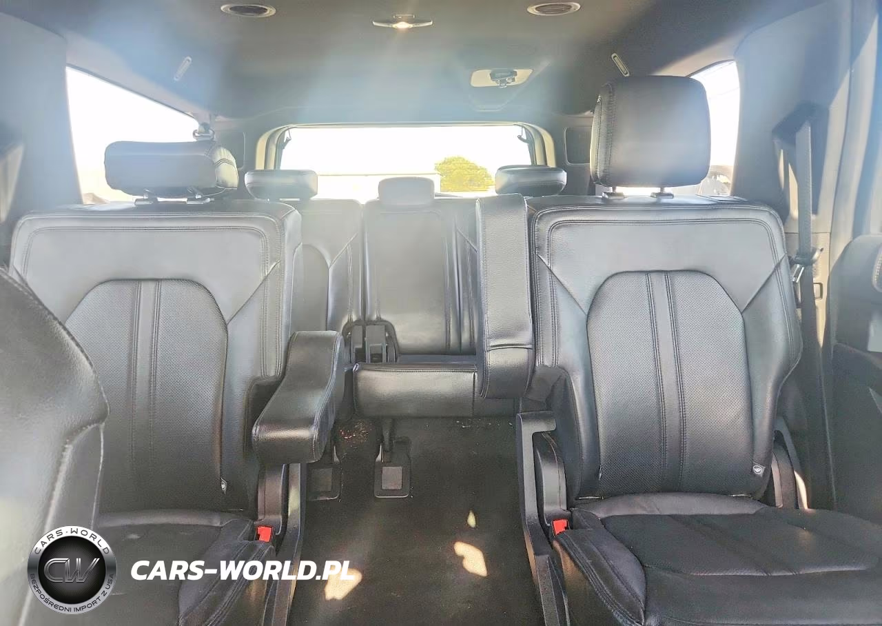 2018 Ford Expedition Max Limited VIN:1FMJK1KT8JEA46607 - 10