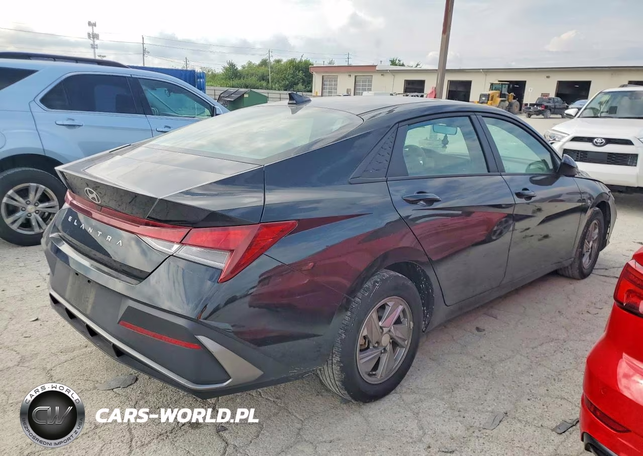 2025 Hyundai Elantra Se VIN:KMHLL4DG7SU889907 - 3