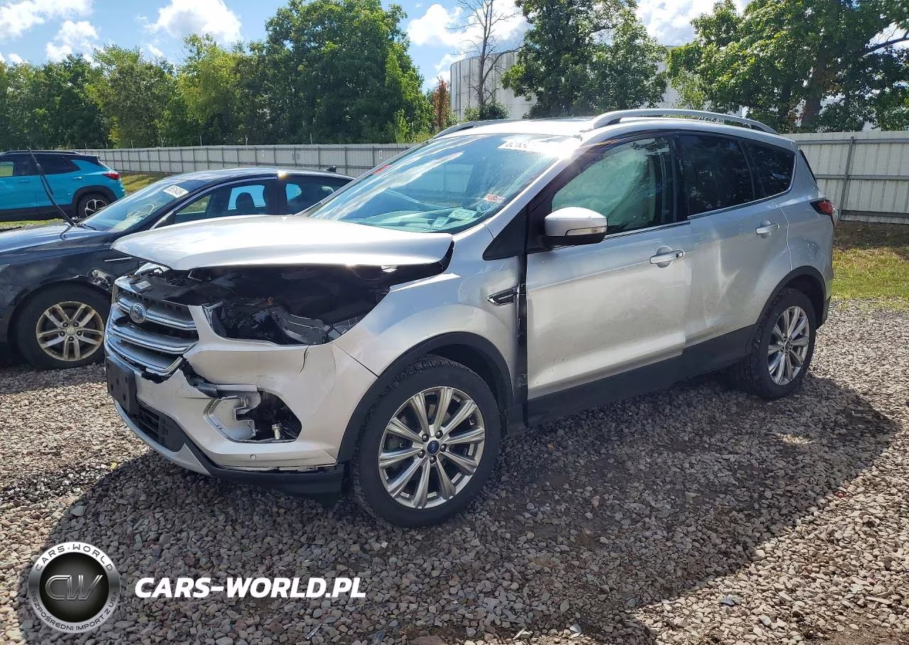 2017 Ford Escape Titanium – zdjęcie 1 z 13