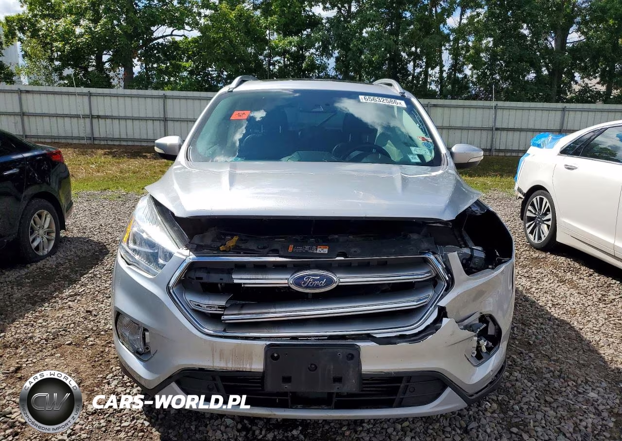 2017 Ford Escape Titanium VIN:1FMCU9J97HUE83148 - 5