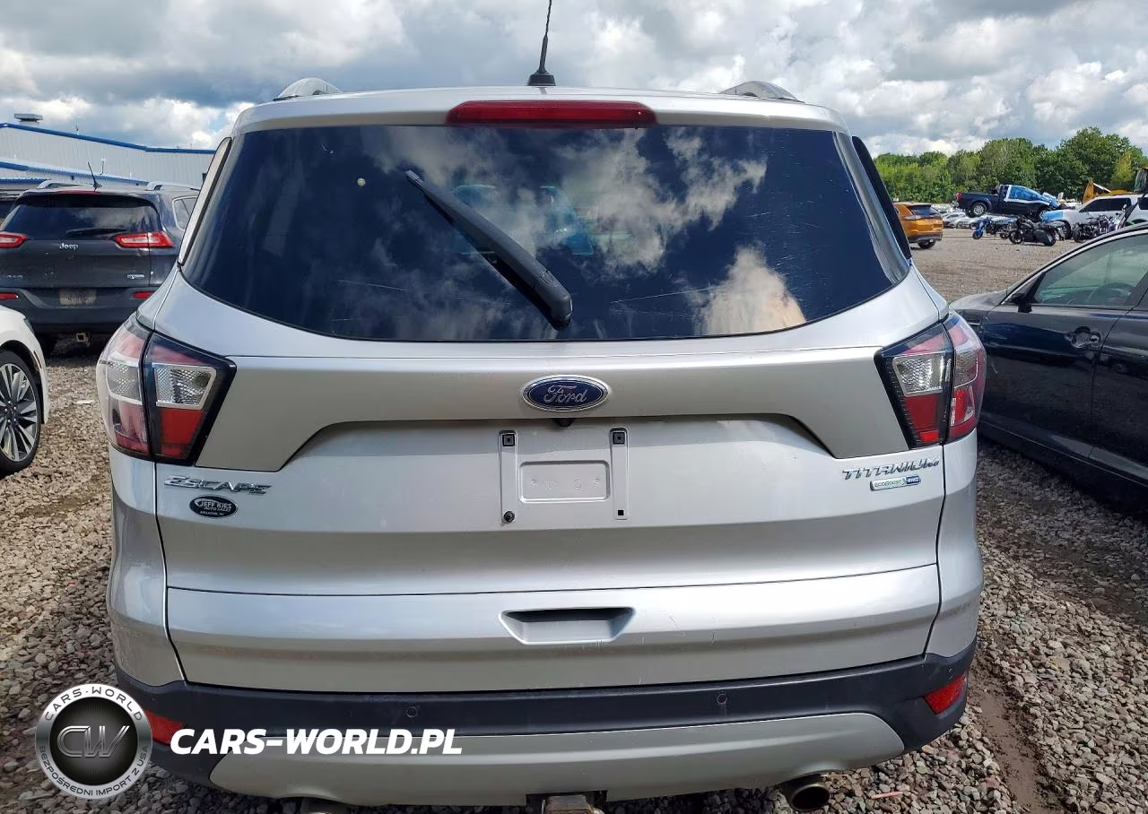 2017 Ford Escape Titanium VIN:1FMCU9J97HUE83148 - 6