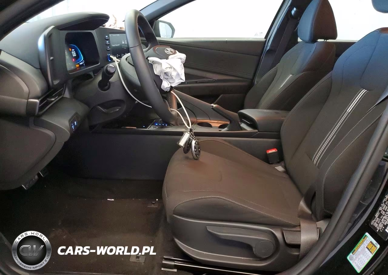 2026 Hyundai Elantra Sel Sport VIN:KMHLM4DG1TU195227 - 7