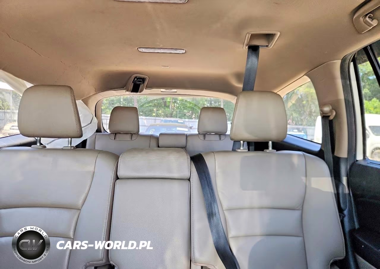 2017 Honda Pilot Touring VIN:5FNYF6H94HB043986 - 10