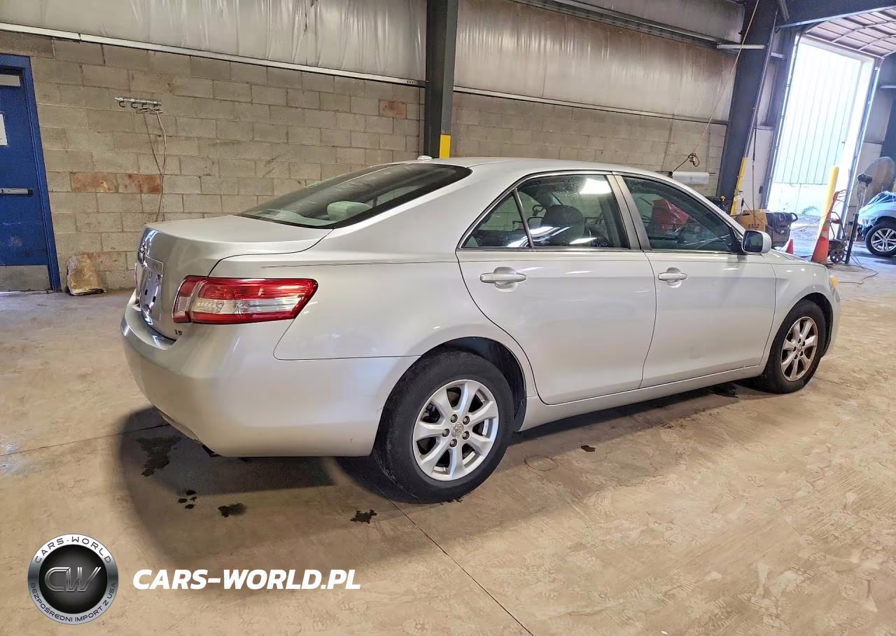 2011 Toyota Camry Le VIN:4T1BF3EK9BU662704 - 3
