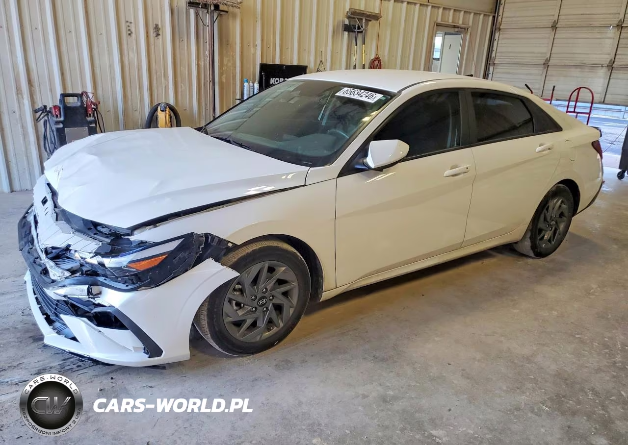 2024 Hyundai Elantra Sel