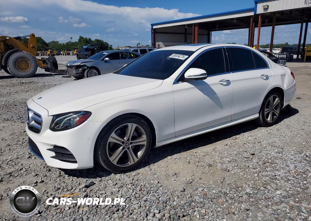 2019 Mercedes-Benz E 300 – zdjęcie 1 z 12