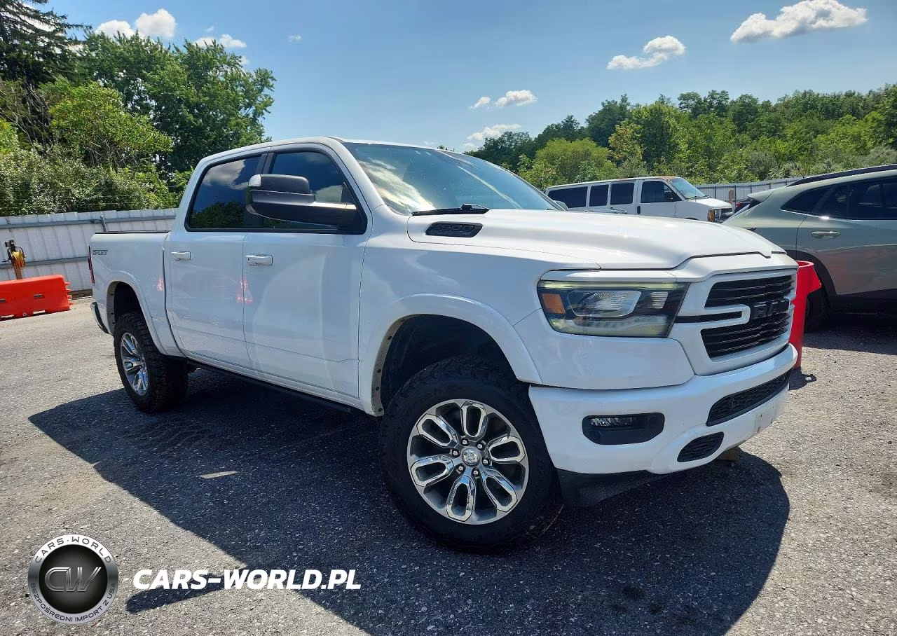 2021 Ram 1500 Laramie VIN:1C6SRFJT6MN785067 - 4