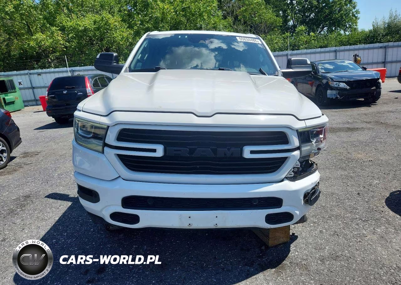 2021 Ram 1500 Laramie VIN:1C6SRFJT6MN785067 - 5