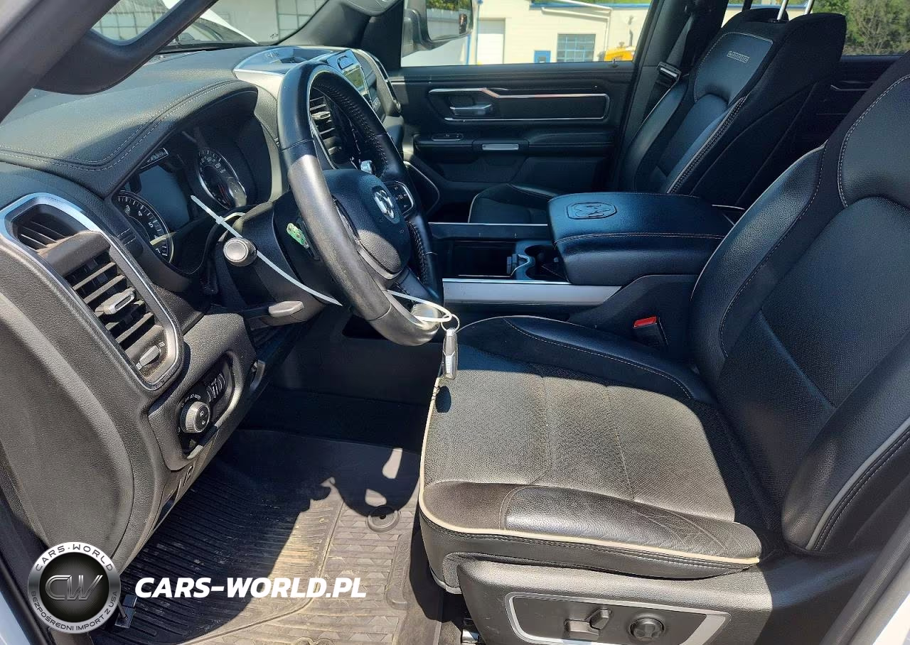 2021 Ram 1500 Laramie VIN:1C6SRFJT6MN785067 - 7