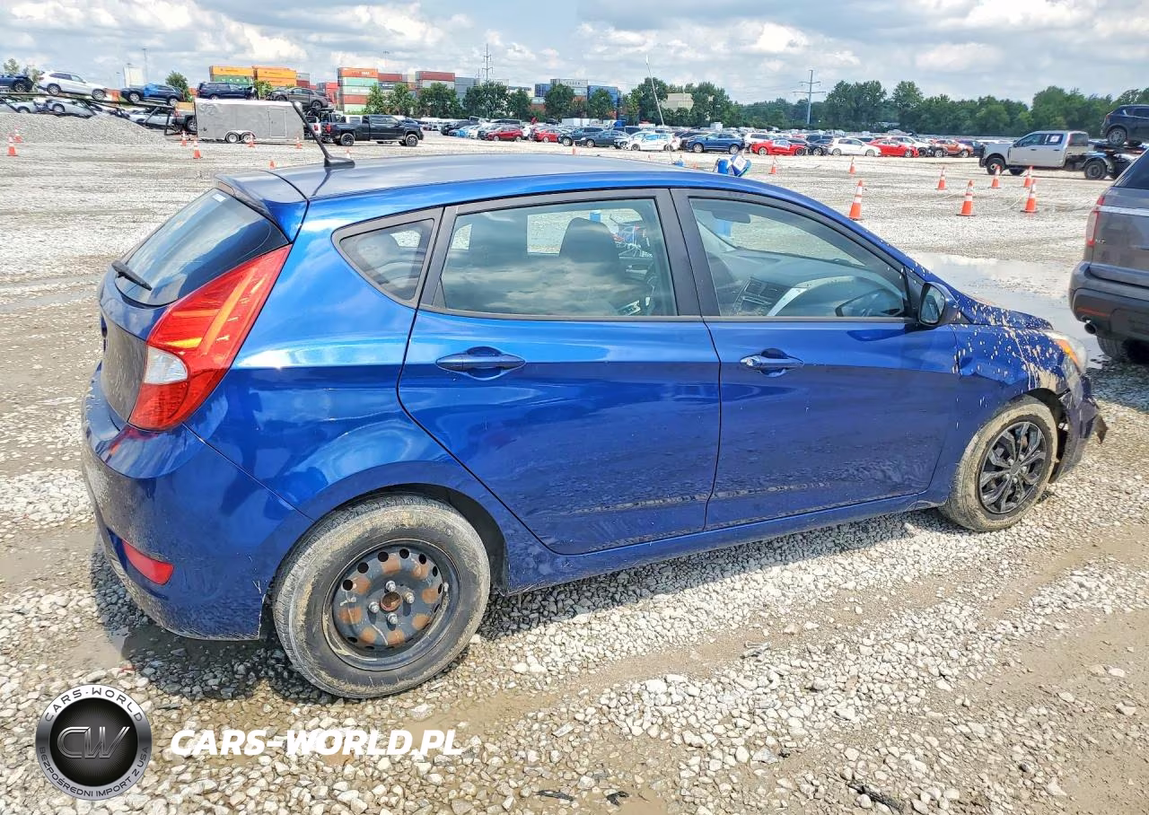 2015 Hyundai Accent Gs VIN:KMHCT5AE1FU219364 - 3