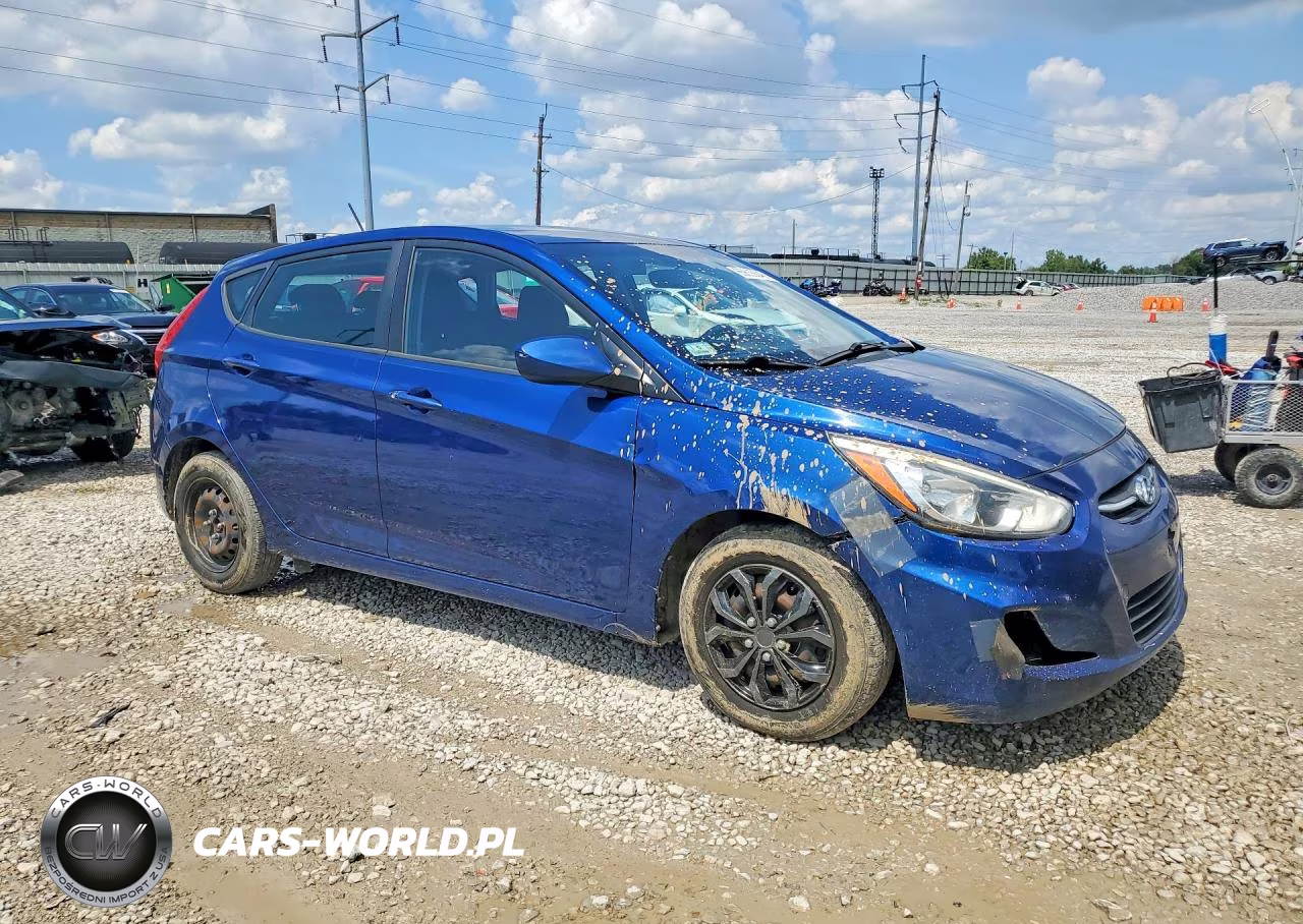 2015 Hyundai Accent Gs VIN:KMHCT5AE1FU219364 - 4