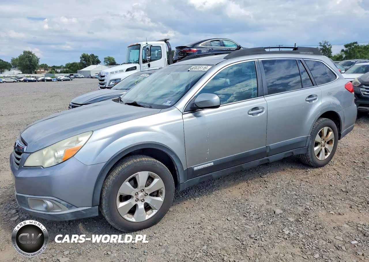 2011 Subaru Outback 3.6R Limited – zdjęcie 1 z 12