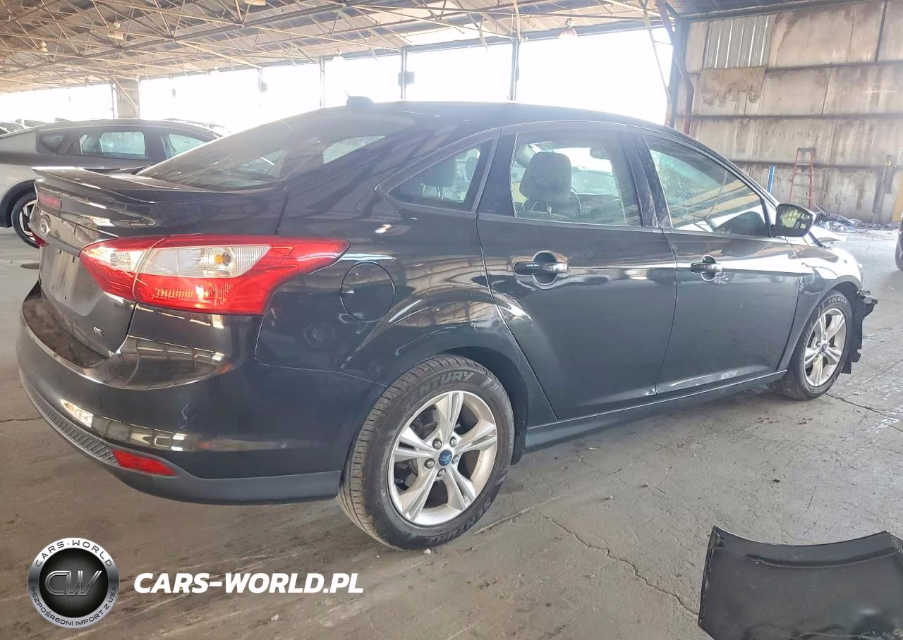 2012 Ford Focus Se VIN:1FAHP3F28CL351658 - 3