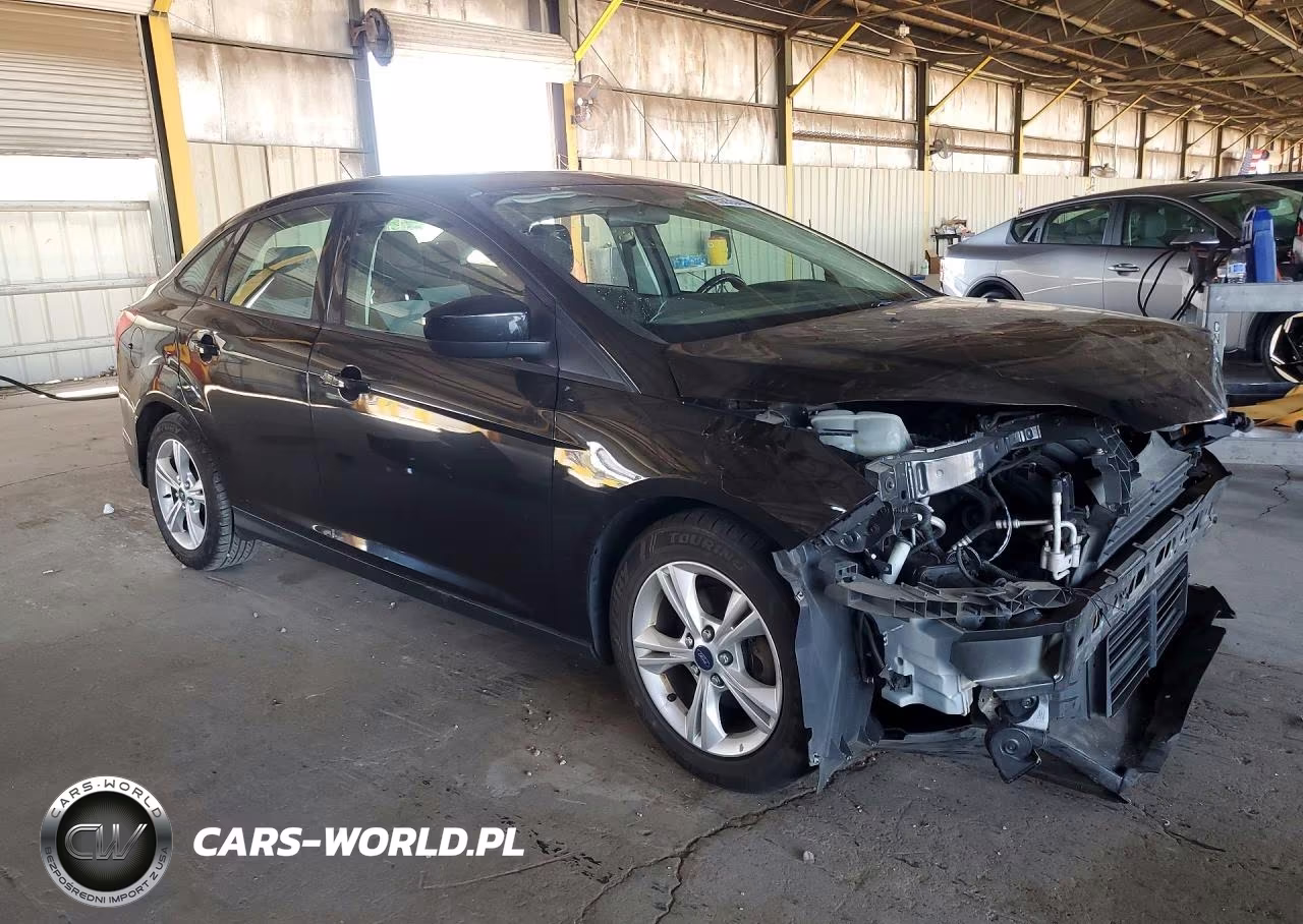 2012 Ford Focus Se VIN:1FAHP3F28CL351658 - 4