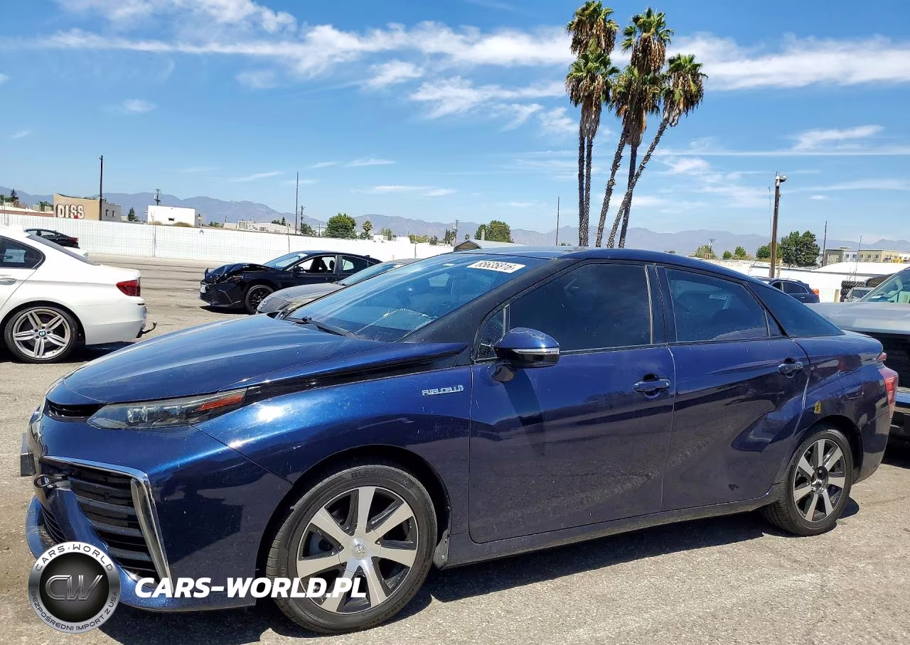2017 Toyota Mirai Base – zdjęcie 1 z 12