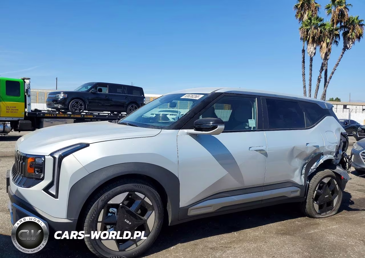 2027 Kia Seltos S VIN:KNDEL3D33V7015111 - 1