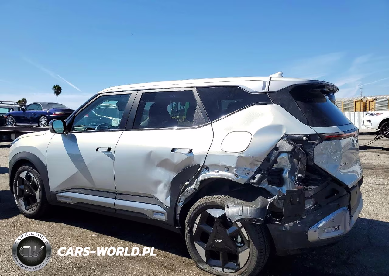 2027 Kia Seltos S VIN:KNDEL3D33V7015111 - 2